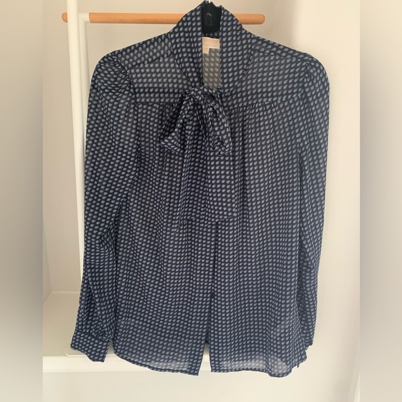 Pleated Georgette Tie-Neck Blouse - Picture 5 of 9